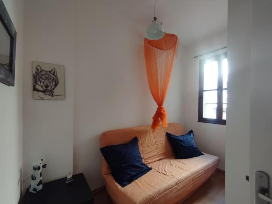 Appartement En Plein Centre. Carpentras Bagian luar foto