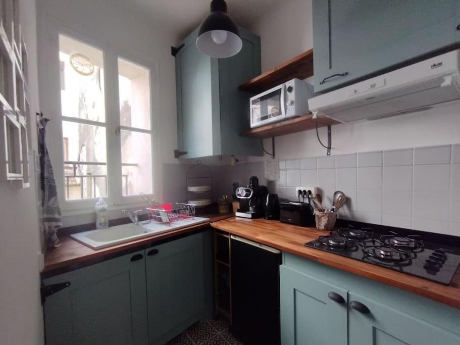 Appartement En Plein Centre. Carpentras Bagian luar foto